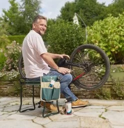 GartenMeister 2 In 1 XXL Zit- En Kniebank - Belastbaar Tot 150 Kg - Inclusief Praktische Gereedschapstas -Tuinmeubel Winkel 1167x1200