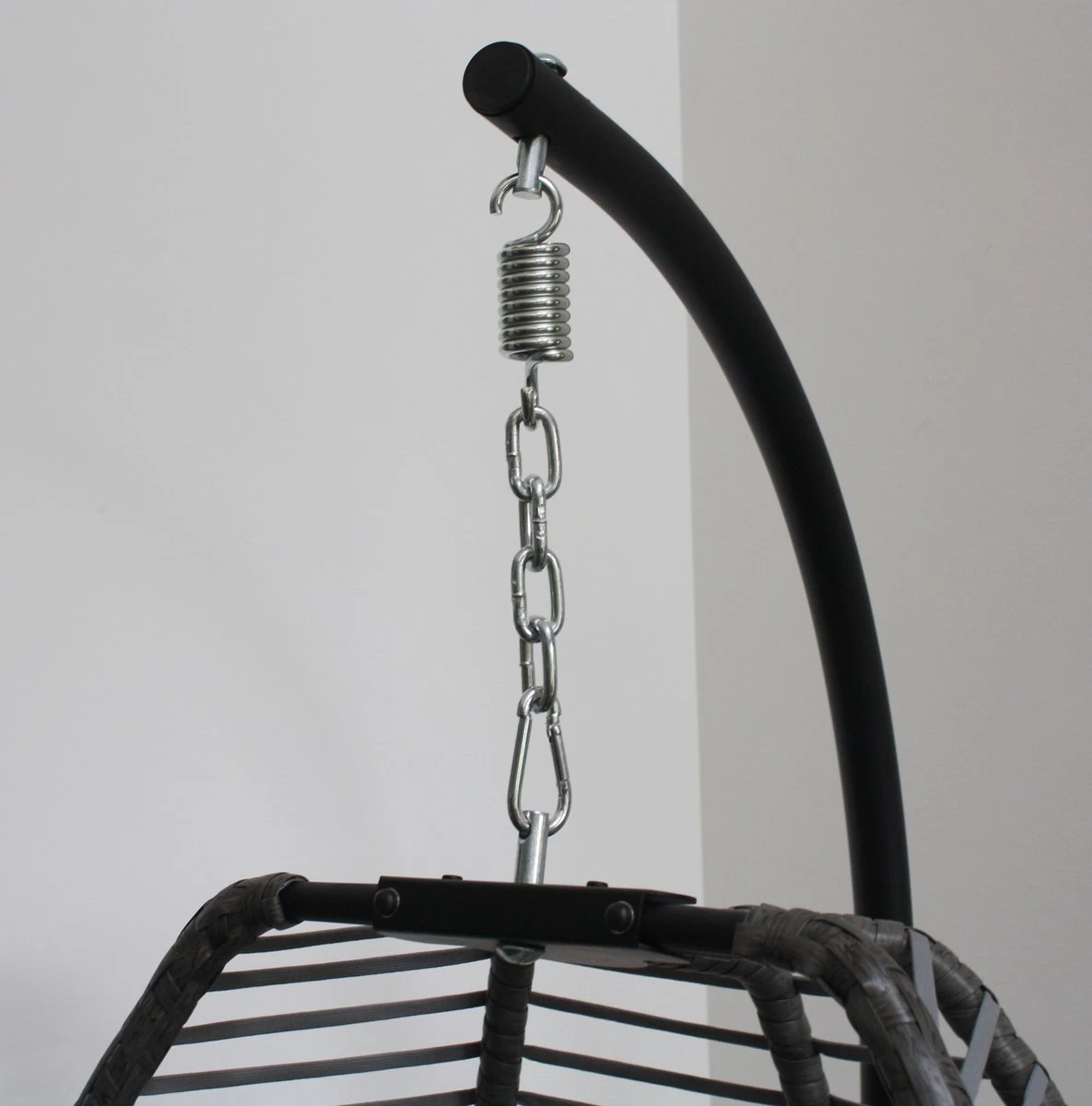 Lowander Egg Hangstoel Cocoon - Voor Binnen & Buiten - Met Standaard - Incl. Kussens 3 Lowander Egg Hangstoel Cocoon - Voor Binnen & Buiten - Met Standaard - Incl. Kussens - Afbeelding 3