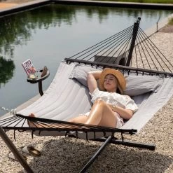 Vita5 Hangmat Met Standaard En Spreidstok – 2 Persoons – Incl. Bekerhouder - Afneembaar Kussen – Uv-bestendig – Lichtgrijs -Tuinmeubel Winkel 1200x1200 954