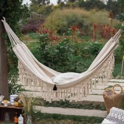 QUVIO Hangmat Voor In De Tuin - Tuinstoelen - Reishangmat Voor Camping, Outdoor En Reizen - Hamock - Katoen Ademend - Maximale Belasting Van 250KG - Lig Oppervlak Van 180 Cm - Geschikt Voor 1 Persoon - Beige -Tuinmeubel Winkel 1200x1200 971