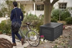 Keter Westwood Opbergbox - 570 L - 155x72.4x64.4 Cm - Grafiet 17 Keter Westwood Opbergbox - 570 L - 155x72.4x64.4 Cm - Grafiet -Tuinmeubel Winkel 1200x801 4