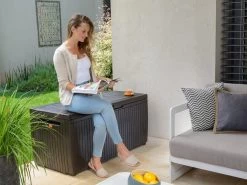 Opbergbox Tuin - Kussenbox Waterdicht - Bruin - Zitbox Kussenbox Voor Buiten - Voor Tuinmeubelen - Tuinkussens - Opberg Tuin - Kussenboxen - XL - Groot - 305 Liter -Tuinmeubel Winkel 1200x898 1